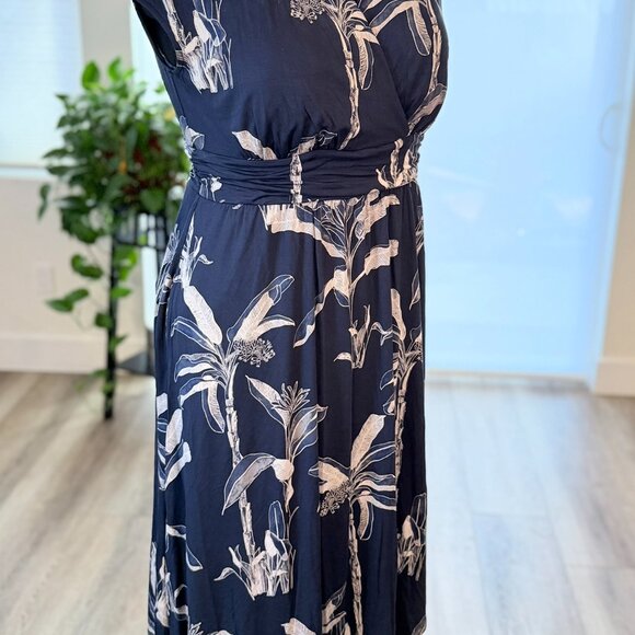 Soma Serenity Maxi Dress Navy Floral Print L Built-in Bra Cool Touch Pockets - Picture 4 of 15